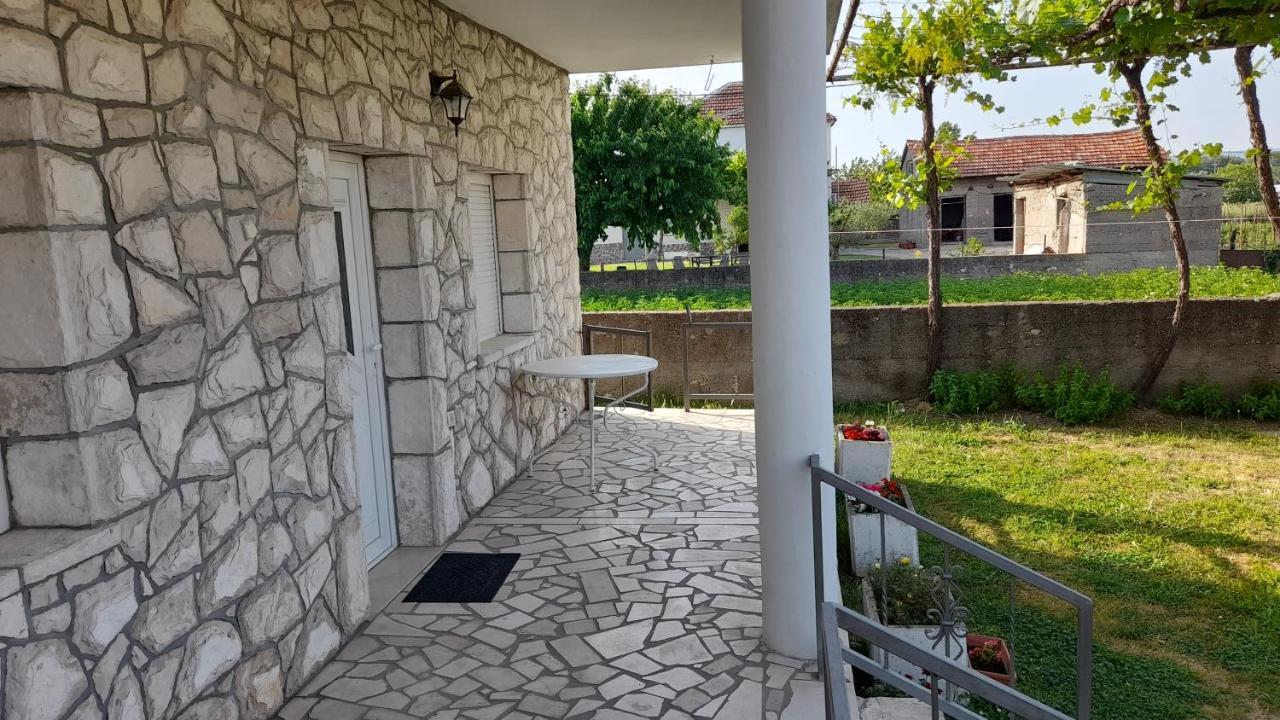 Ferienwohnung Kamena Kuca Family Rodin Čapljina Exterior foto