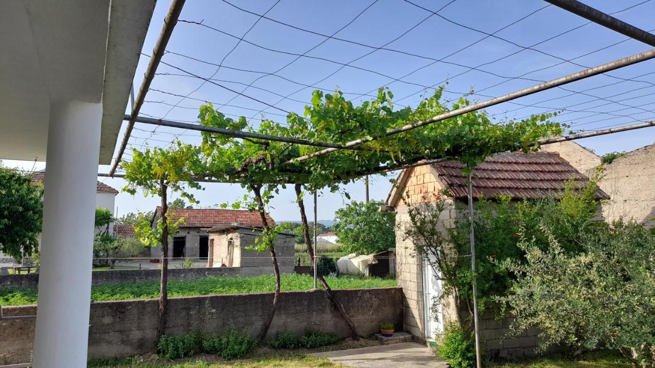 Ferienwohnung Kamena Kuca Family Rodin Čapljina Exterior foto